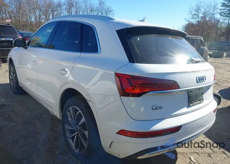 2021 Audi Q5 Premium 45 Tfsi Quattro S Tronic z USA, uszkodzony, nr VIN WA1AAAFY6M2008841